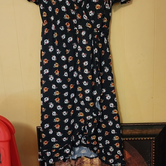 The Drop @ Caraylnmirand, Large, Navy Floral print Maxi Dress. - Picture 1 of 9